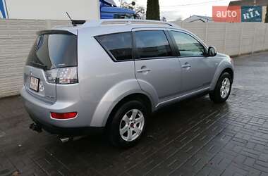 Внедорожник / Кроссовер Mitsubishi Outlander 2009 в Ровно