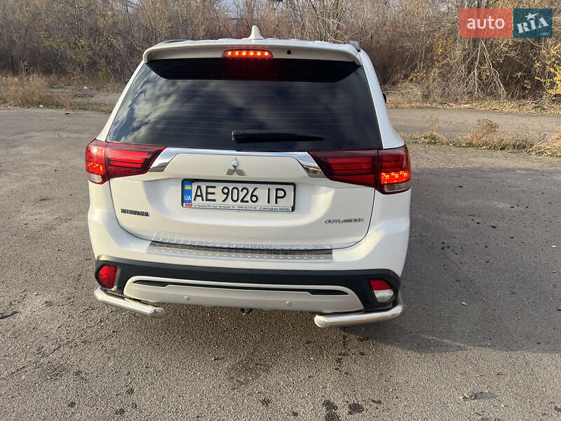 Позашляховик / Кросовер Mitsubishi Outlander 2018 в Кривому Розі