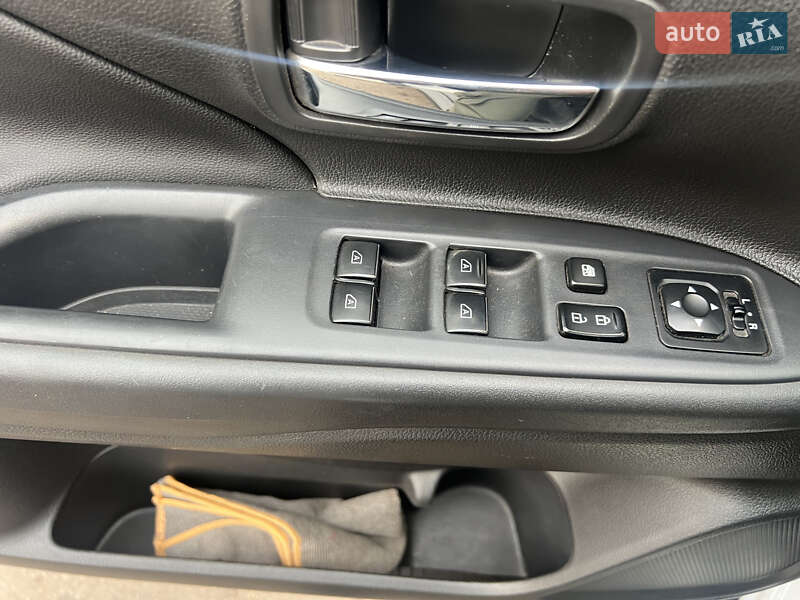Позашляховик / Кросовер Mitsubishi Outlander 2018 в Кривому Розі