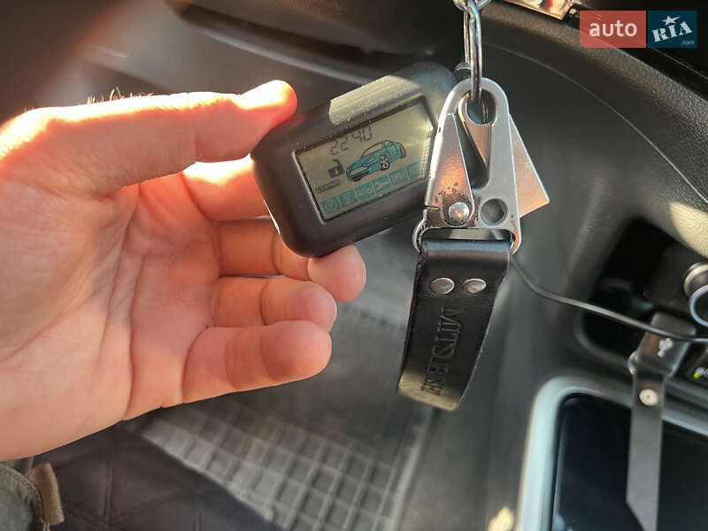 Позашляховик / Кросовер Mitsubishi Outlander 2018 в Кривому Розі