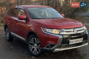 Позашляховик / Кросовер Mitsubishi Outlander 2017 в Дніпрі