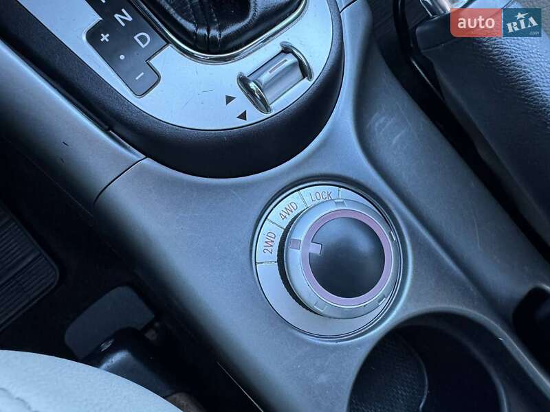 Позашляховик / Кросовер Mitsubishi Outlander 2010 в Івано-Франківську