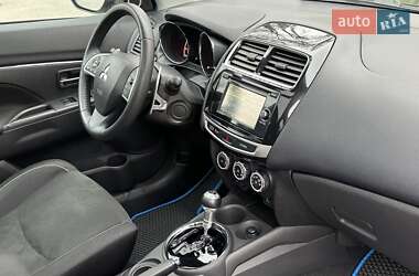 Внедорожник / Кроссовер Mitsubishi Outlander 2014 в Харькове