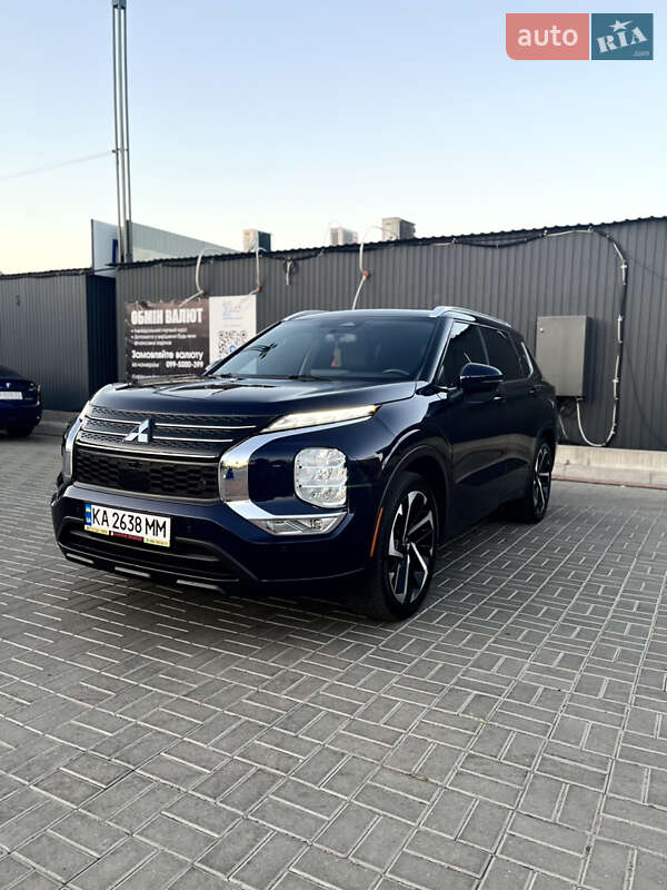 Mitsubishi Outlander 2021