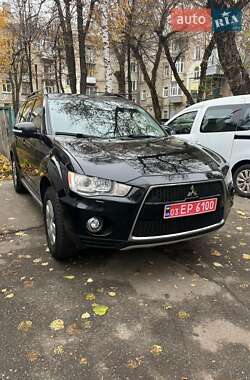 Позашляховик / Кросовер Mitsubishi Outlander 2011 в Києві