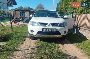 Внедорожник / Кроссовер Mitsubishi Outlander 2008 в Ровно