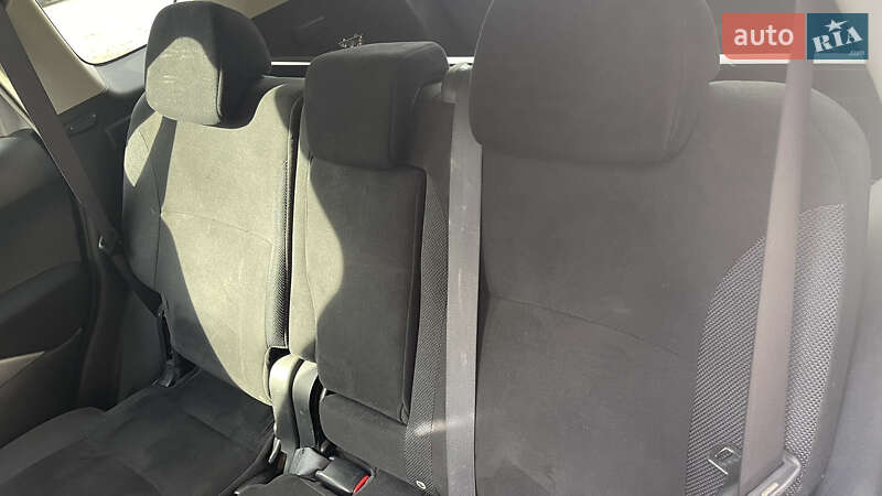 Внедорожник / Кроссовер Mitsubishi Outlander 2008 в Мукачево фото 17 Внедорожник / Кроссовер Mitsubishi Outlander 2008 в Мукачево