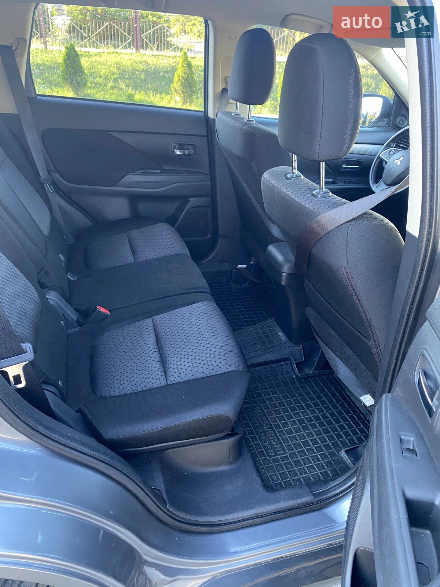 2012 Mitsubishi Outlander - мініатюра 15