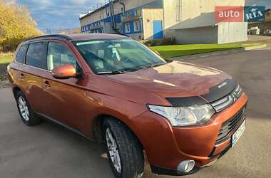 Позашляховик / Кросовер Mitsubishi Outlander 2012 в Луцьку