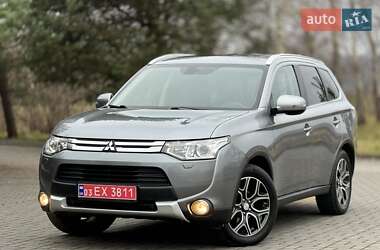 Позашляховик / Кросовер Mitsubishi Outlander 2015 в Дрогобичі