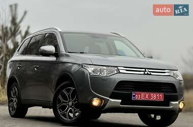 Позашляховик / Кросовер Mitsubishi Outlander 2015 в Дрогобичі