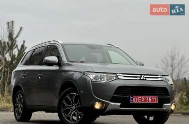 Позашляховик / Кросовер Mitsubishi Outlander 2015 в Дрогобичі