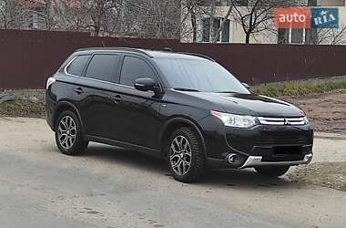 Внедорожник / Кроссовер Mitsubishi Outlander 2014 в Львове