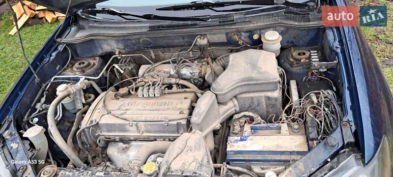 Позашляховик / Кросовер Mitsubishi Outlander 2003 в Ржавинцях фото 2 Позашляховик / Кросовер Mitsubishi Outlander 2003 в Ржавинцях