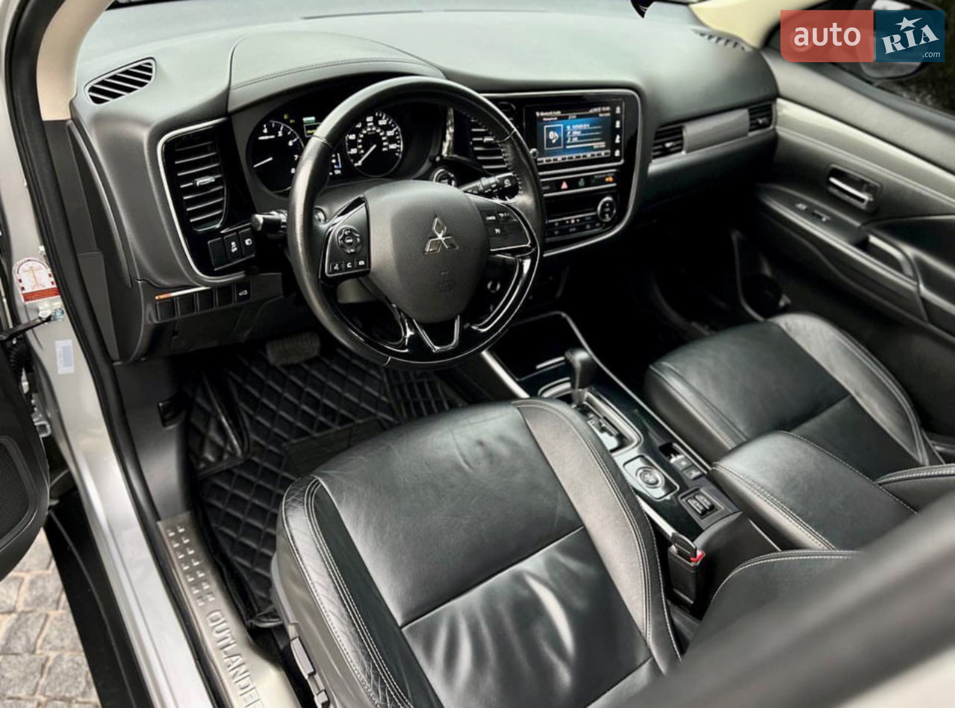 2019 Mitsubishi Outlander - мініатюра 6