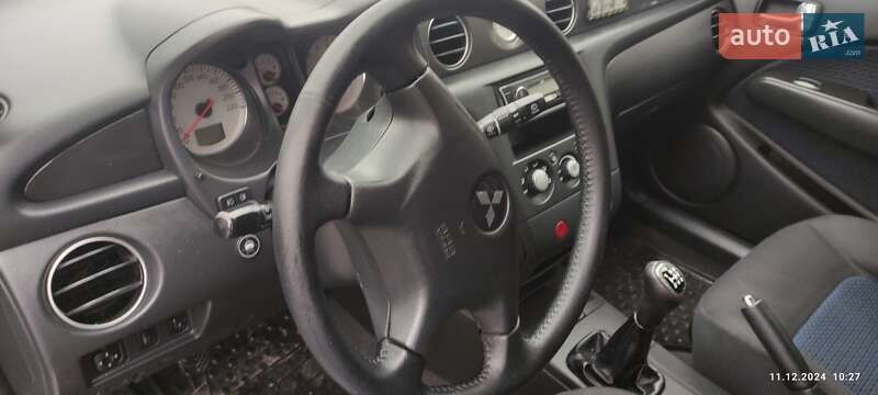 Внедорожник / Кроссовер Mitsubishi Outlander 2008 в Киеве