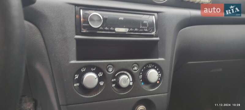 Внедорожник / Кроссовер Mitsubishi Outlander 2008 в Киеве