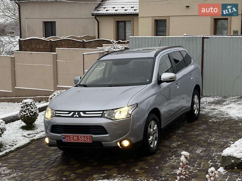 Позашляховик / Кросовер Mitsubishi Outlander 2014 в Рівному