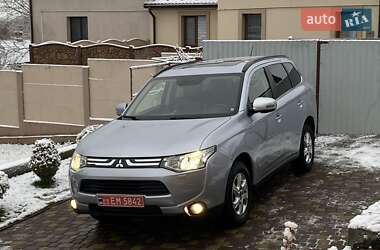 Позашляховик / Кросовер Mitsubishi Outlander 2014 в Рівному