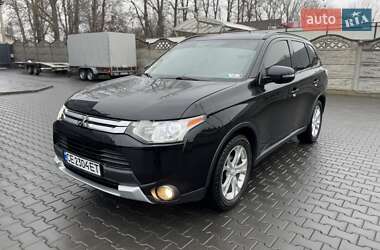 Внедорожник / Кроссовер Mitsubishi Outlander 2014 в 