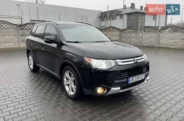 Внедорожник / Кроссовер Mitsubishi Outlander 2014 в 