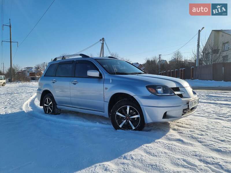 Позашляховик / Кросовер Mitsubishi Outlander 2003 в Хмельницькому