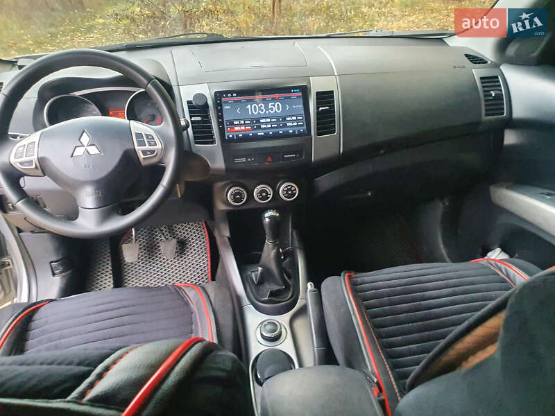 Позашляховик / Кросовер Mitsubishi Outlander 2008 в Кременчуці