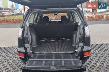 Внедорожник / Кроссовер Mitsubishi Outlander 2010 в 