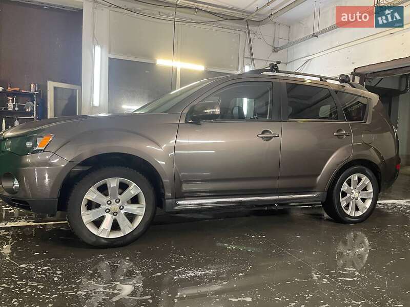 Внедорожник / Кроссовер Mitsubishi Outlander 2013 в Белой Церкви
