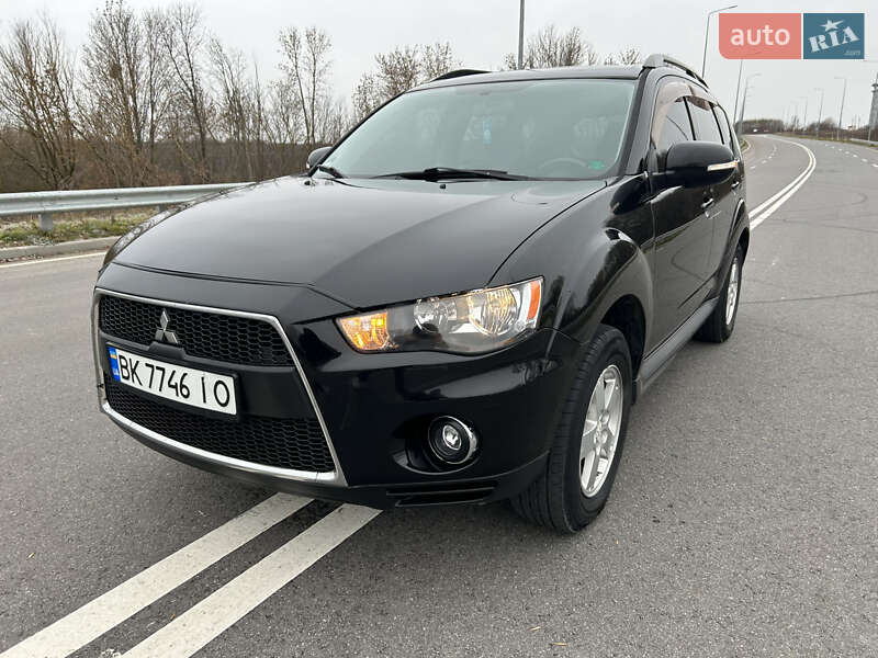 Позашляховик / Кросовер Mitsubishi Outlander 2010 в Хмельницькому