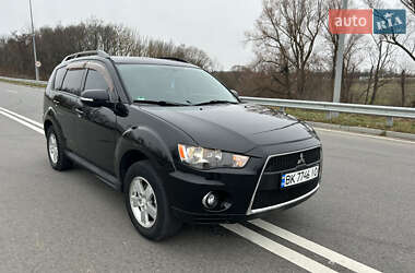 Позашляховик / Кросовер Mitsubishi Outlander 2010 в Хмельницькому