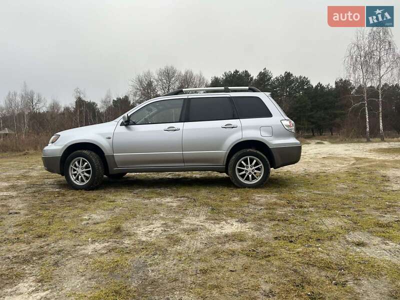 Внедорожник / Кроссовер Mitsubishi Outlander 2004 в Переяславе