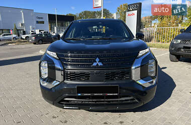 Позашляховик / Кросовер Mitsubishi Outlander 2022 в Полтаві