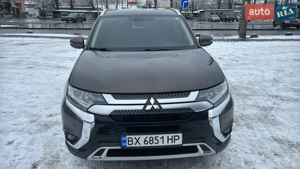 продам срочно! автомобіль в доброму технічному стані, ремонту не потребує, є пару царапин  по кузові 