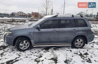 Позашляховик / Кросовер Mitsubishi Outlander 2003 в Києві