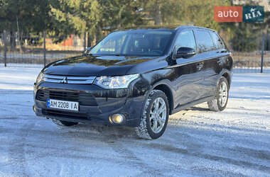 Позашляховик / Кросовер Mitsubishi Outlander 2014 в Бердичеві