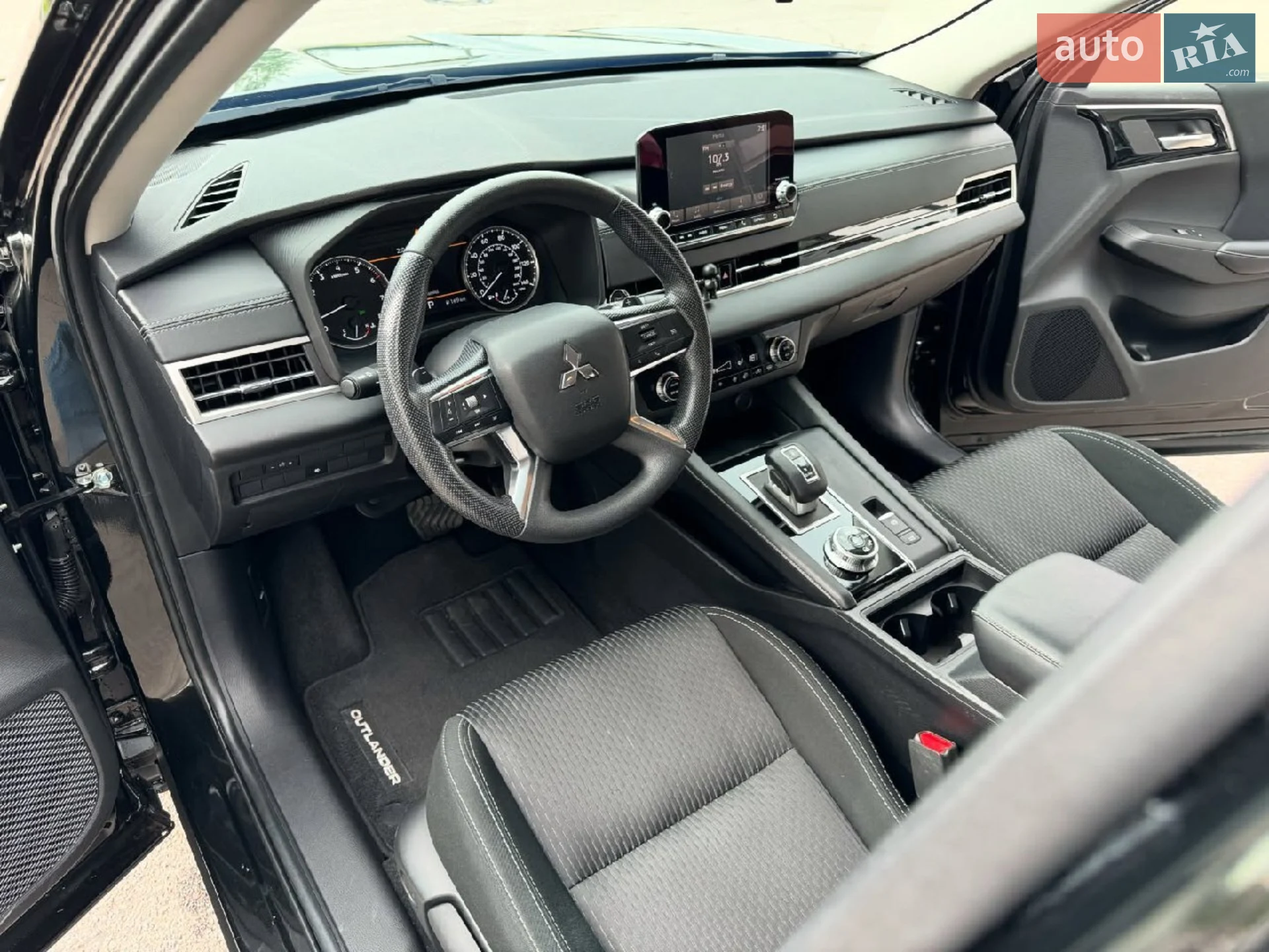 2021 Mitsubishi Outlander - мініатюра 7