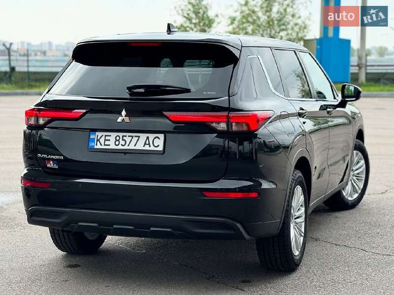 Позашляховик / Кросовер Mitsubishi Outlander 2021 в Києві фото 5 Позашляховик / Кросовер Mitsubishi Outlander 2021 в Києві