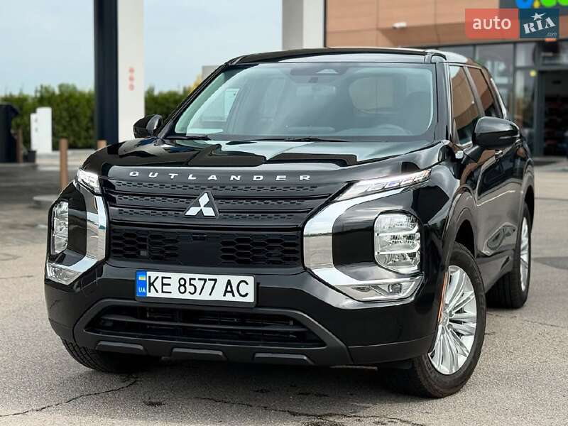 Mitsubishi Outlander 2021
