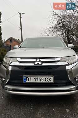 Позашляховик / Кросовер Mitsubishi Outlander 2018 в Миргороді