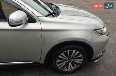 Внедорожник / Кроссовер Mitsubishi Outlander 2018 в Миргороде