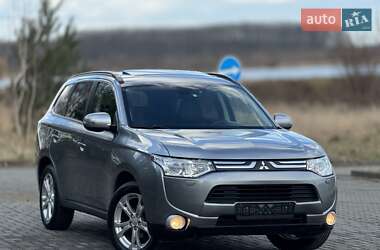 Позашляховик / Кросовер Mitsubishi Outlander 2014 в Дрогобичі