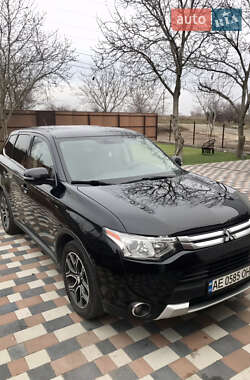 Позашляховик / Кросовер Mitsubishi Outlander 2014 в Дніпрі