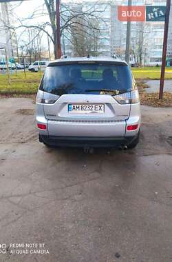 Внедорожник / Кроссовер Mitsubishi Outlander 2007 в 