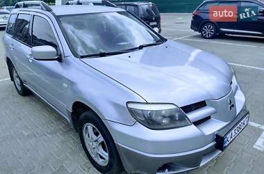 Внедорожник / Кроссовер Mitsubishi Outlander 2003 в 