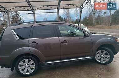 Позашляховик / Кросовер Mitsubishi Outlander 2011 в Славуті