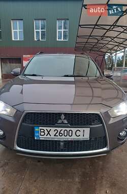 Внедорожник / Кроссовер Mitsubishi Outlander 2011 в Славуте