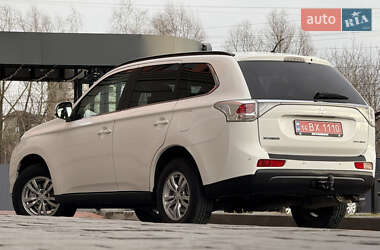 Позашляховик / Кросовер Mitsubishi Outlander 2013 в Дрогобичі