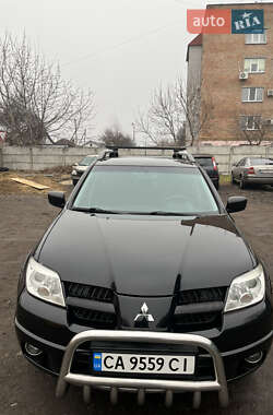 Внедорожник / Кроссовер Mitsubishi Outlander 2007 в 