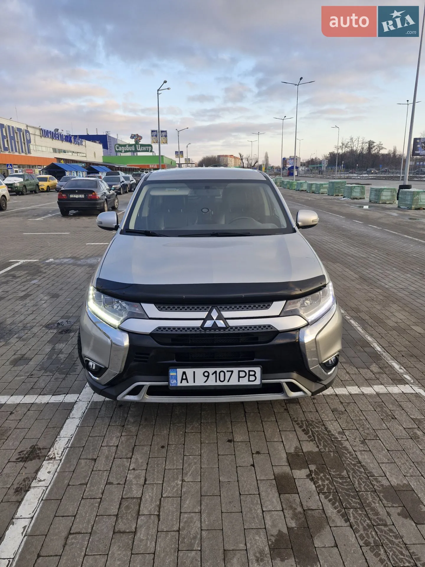 2019 Mitsubishi Outlander - мініатюра 3